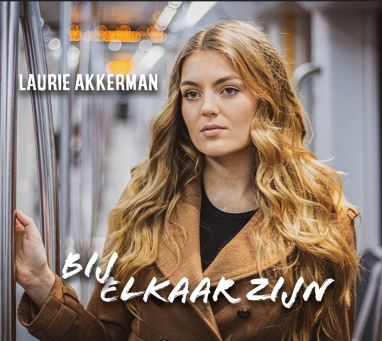 Zangles door Laurie Akkerman