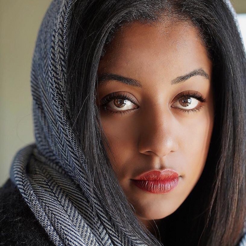 Saïda, bij Hebbes casting bureau