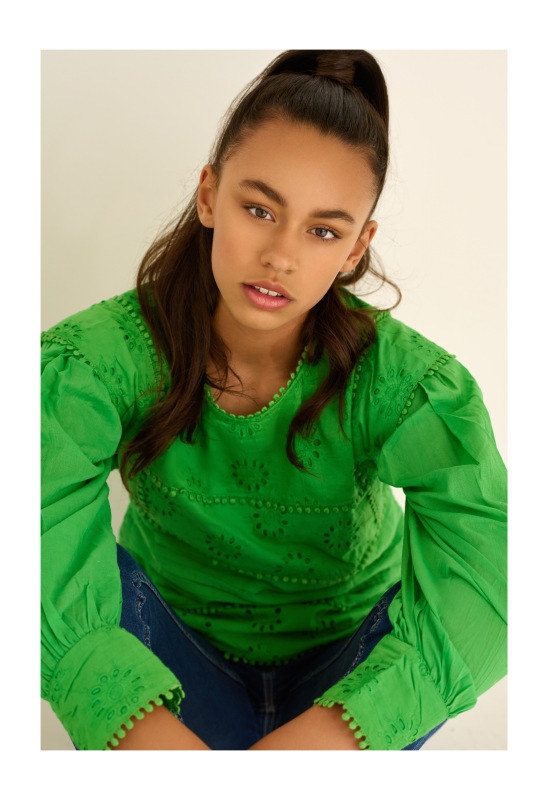 Nina, bij Hebbes casting bureau