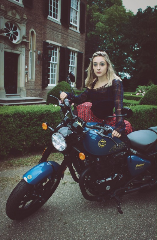 Roos, bij Hebbes casting bureau