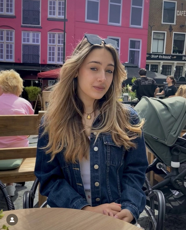 Roos, bij Hebbes casting bureau