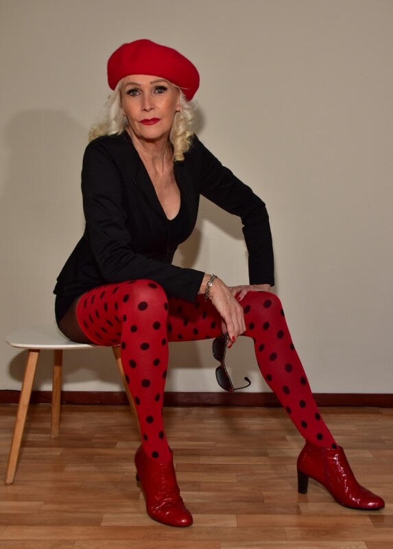 Angeline, bij Hebbes casting bureau
