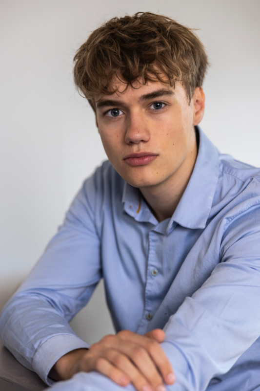Gijs, bij Hebbes casting bureau