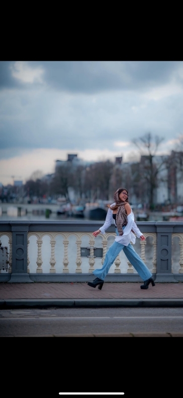 Lea, bij Hebbes casting bureau